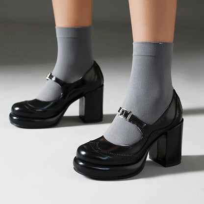 Klassische Orthopädische Schuhe mit zeitlosem Stil