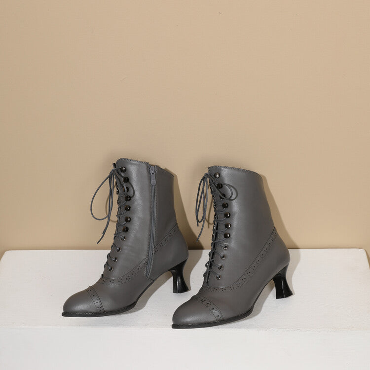 Schicke orthopädische Stiefel mit einzigartigem Design