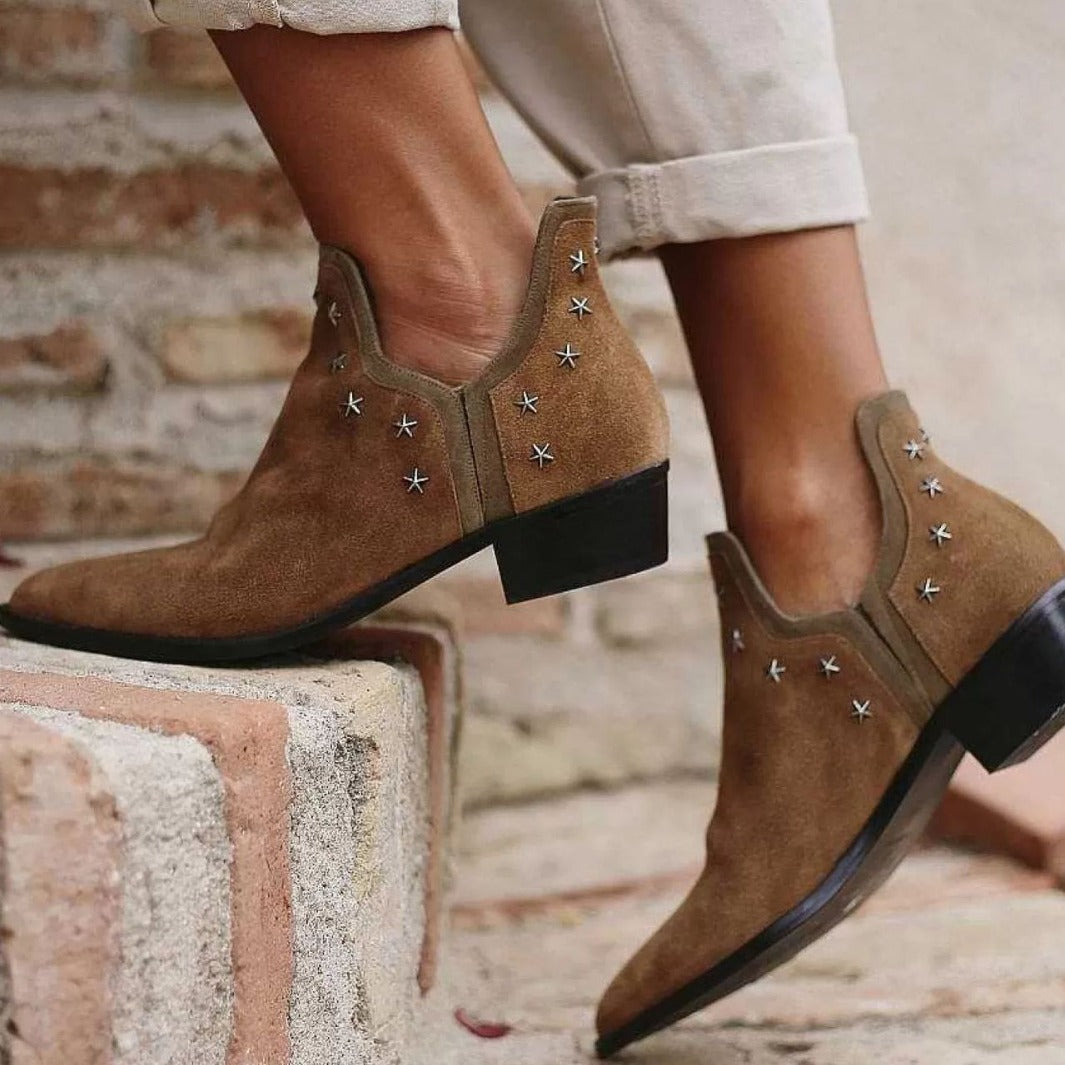 Anmutige Orthopädische Stiefel für modernen Look