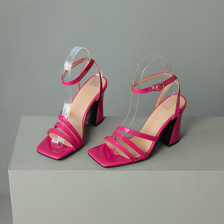 Schicke Orthopädische Sandalen mit einzigartigem Design