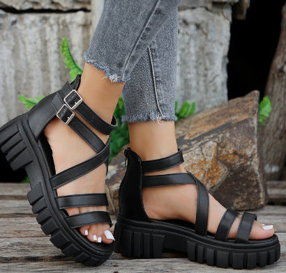 Anmutige Orthopädische Sandalen für modernen Look