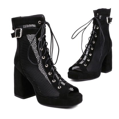 Klassische Orthopädische Sandalen mit zeitlosem Stil