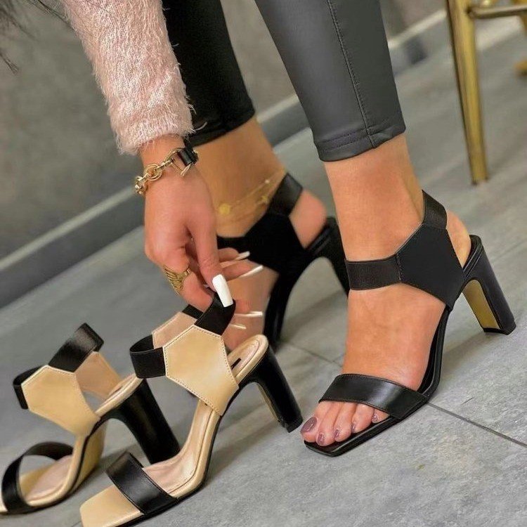 Anmutige Orthopädische Sandalen für modernen Look
