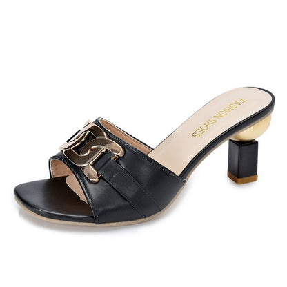 Anmutige Orthopädische Sandalen für modernen Look