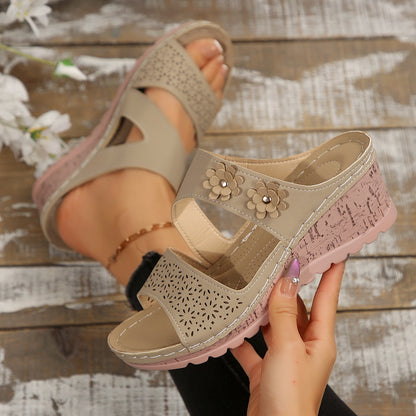 Anmutige Orthopädische Sandalen für modernen Look