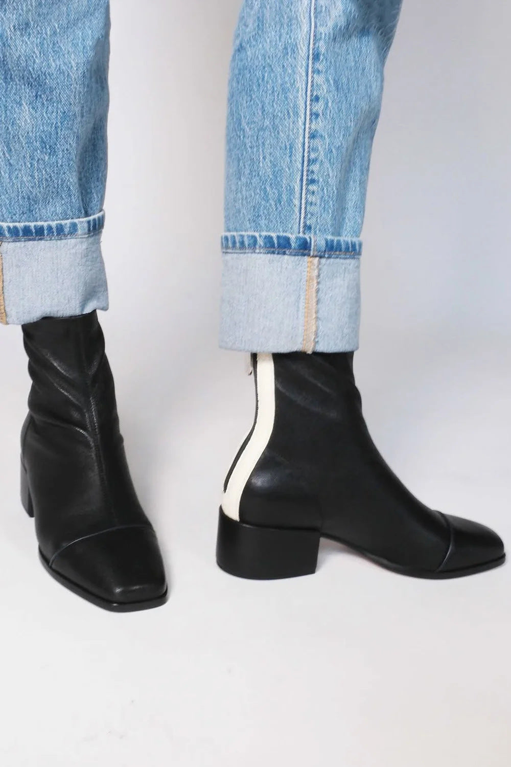 Schicke Orthopädische Stiefel mit einzigartigem Design