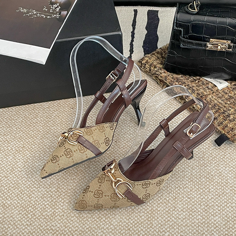 Schicke Orthopädische Sandalen mit einzigartigem Design