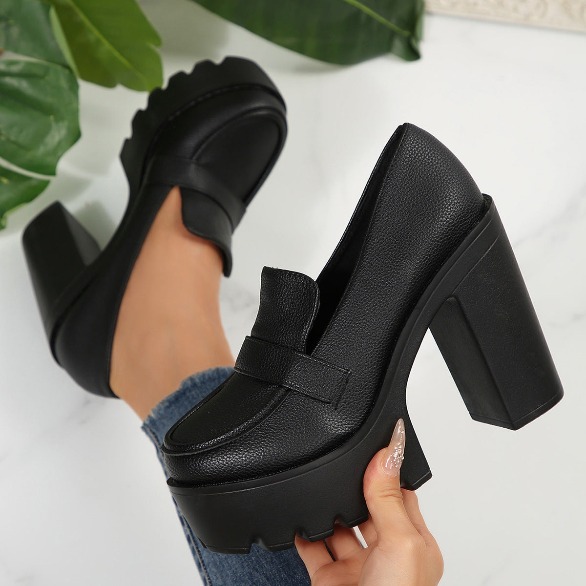 Wunderschön gefertigte Orthopädische Absatzschuhe