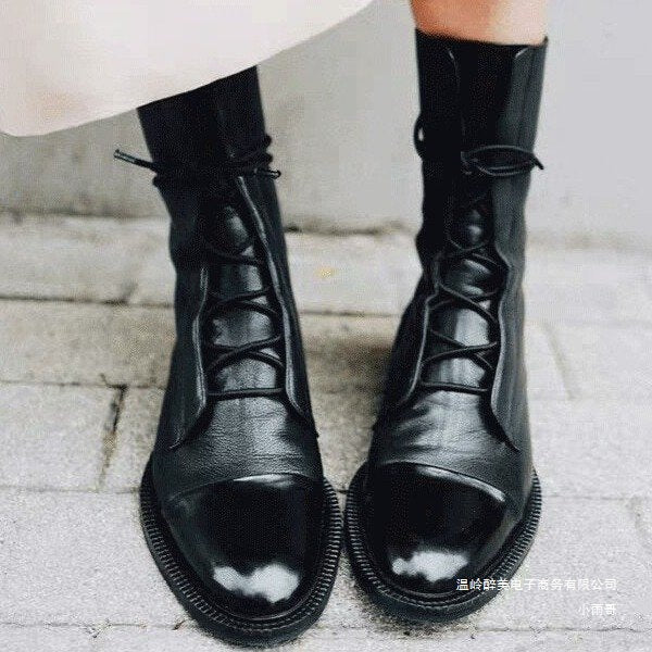 Anmutige Orthopädische Stiefel für modernen Look