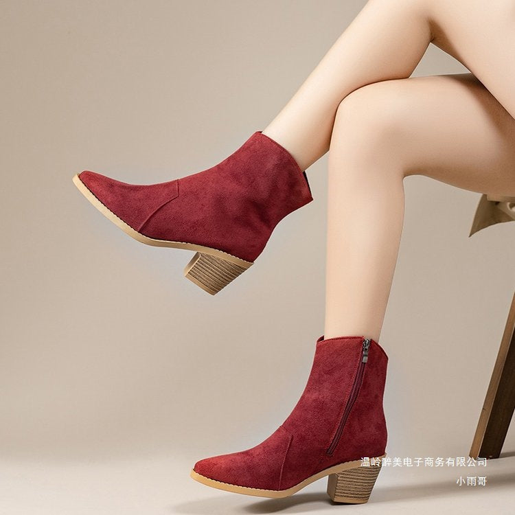 Klassische Orthopädische Stiefel mit zeitlosem Stil