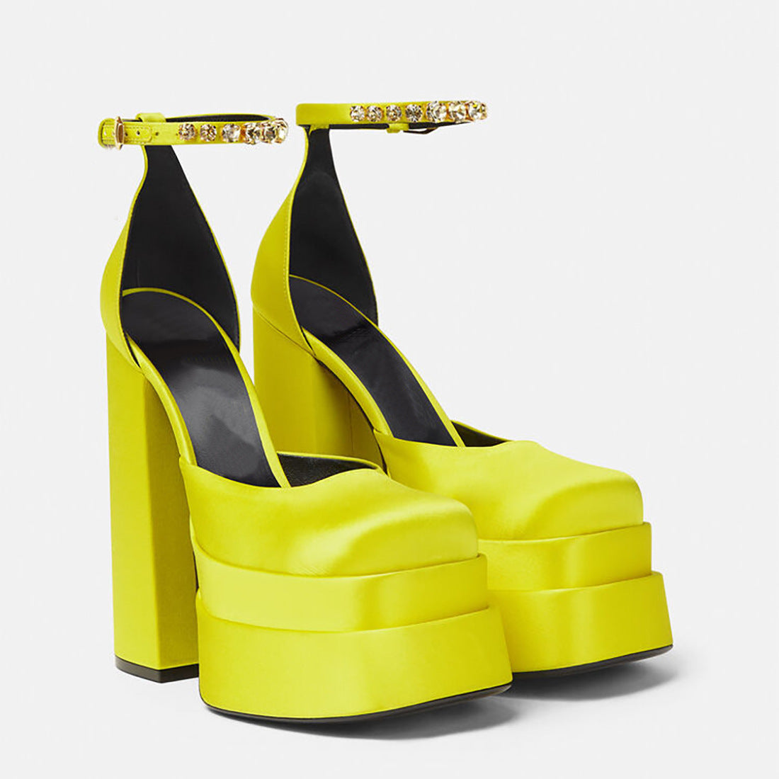 Klassische Orthopädische Sandalen mit zeitlosem Stil