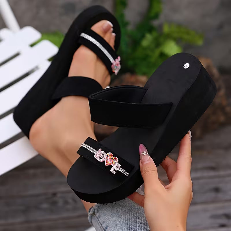 Anmutige Orthopädische Sandalen für modernen Look