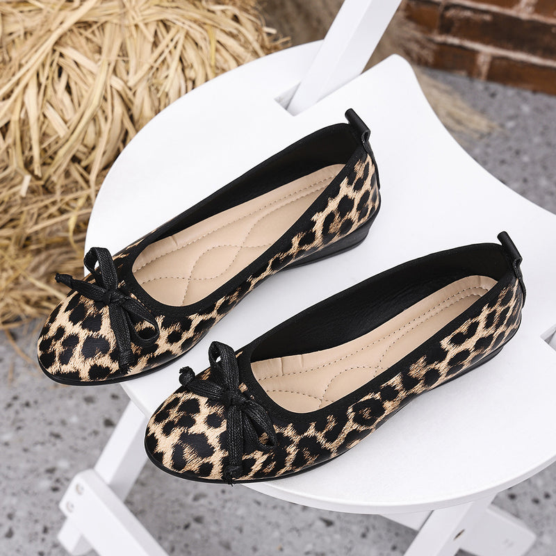 Schicke Orthopädische Schuhe mit einzigartigem Design
