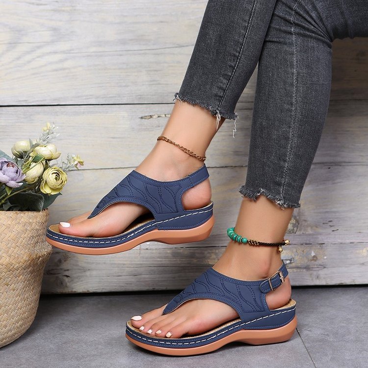 Anmutige Orthopädische Sandalen für modernen Look
