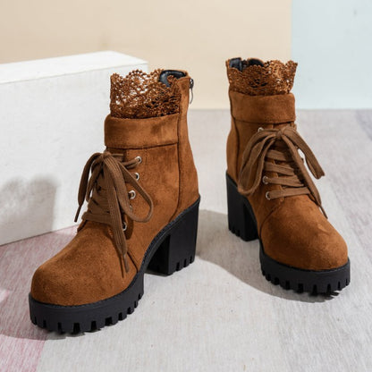Klassische Orthopädische Stiefel mit zeitlosem Stil