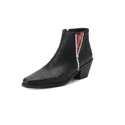 Anmutige Orthopädische Stiefel für modernen Look