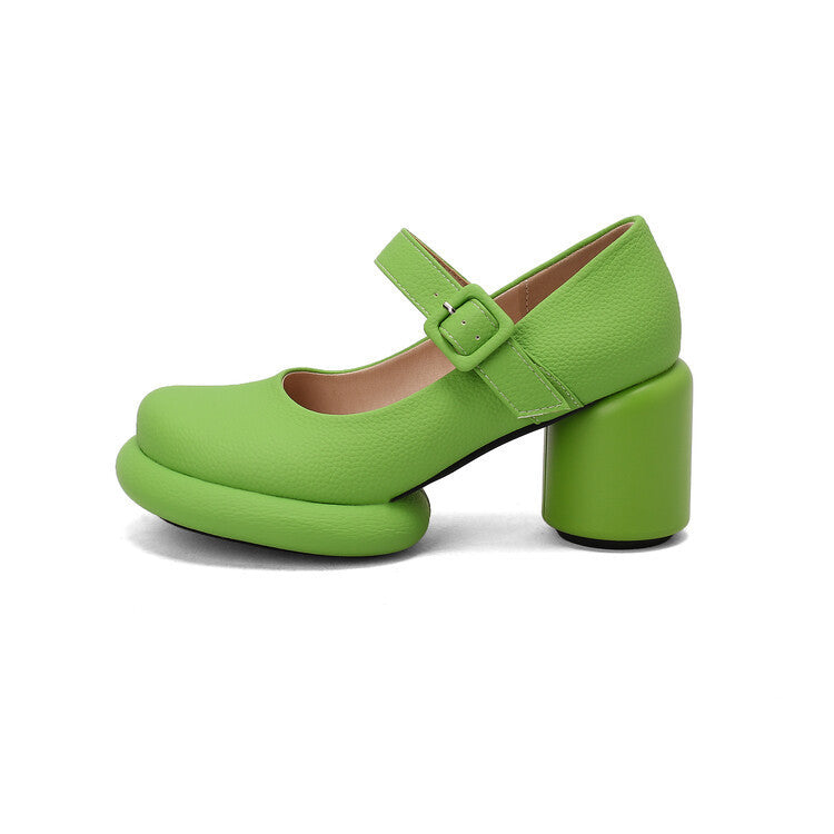 Klassische Orthopädische Schuhe mit zeitlosem Stil