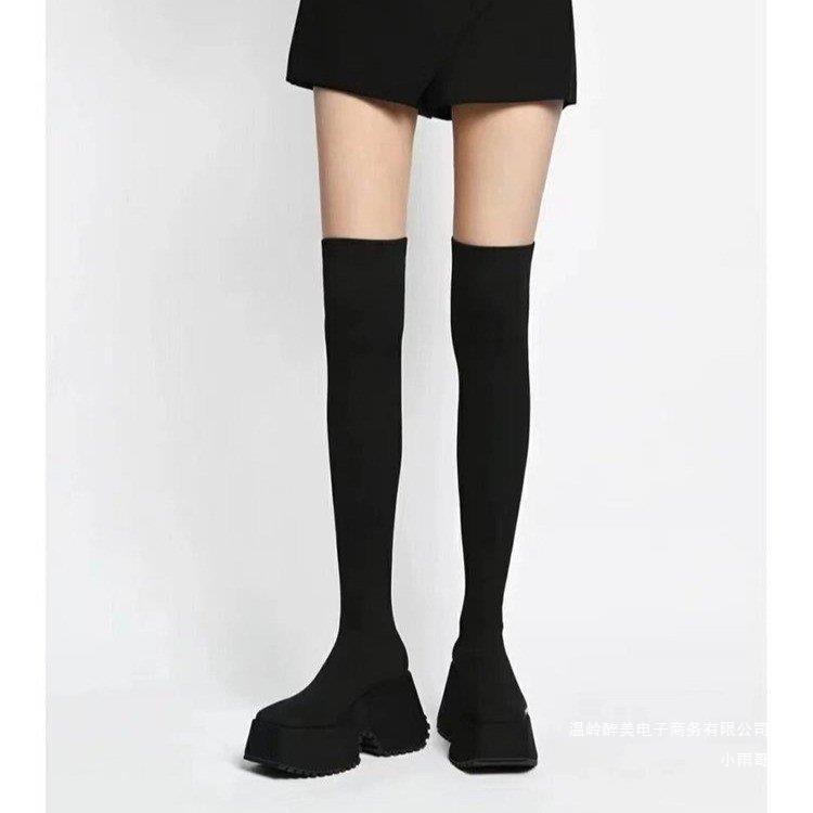 Anmutige Orthopädische Stiefel für modernen Look