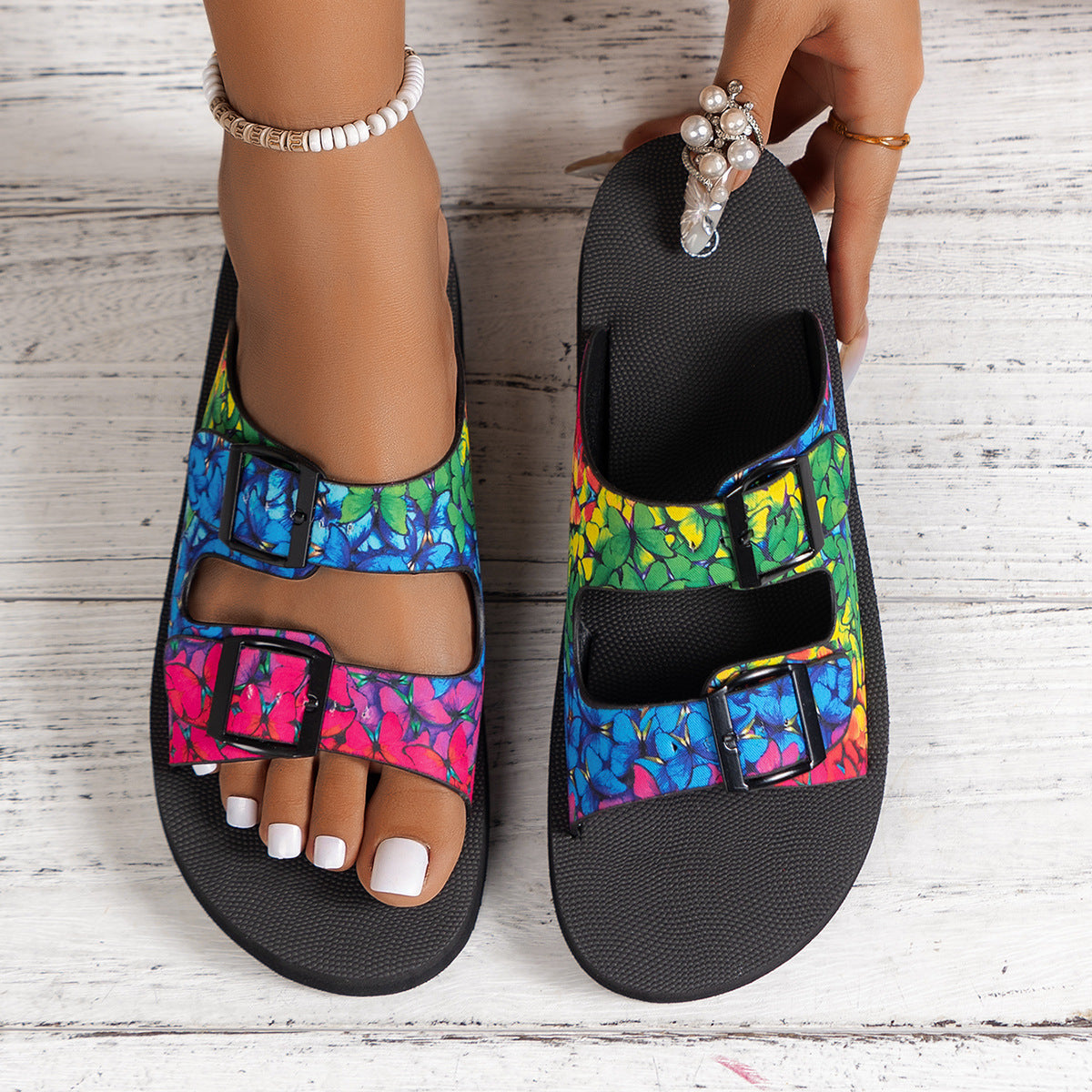 Anmutige Orthopädische Sandalen für modernen Look