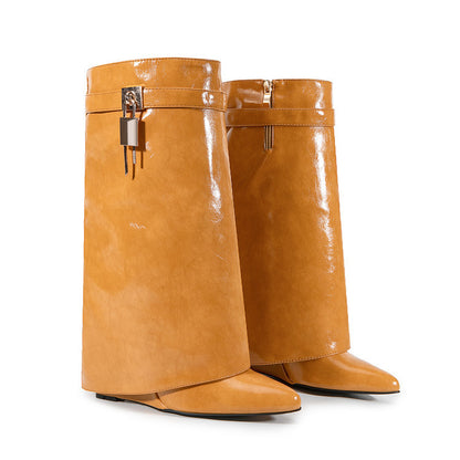 Schicke Orthopädische Stiefel mit einzigartigem Design