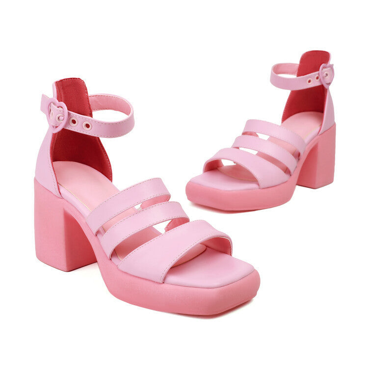 Anmutige Orthopädische Sandalen für modernen Look