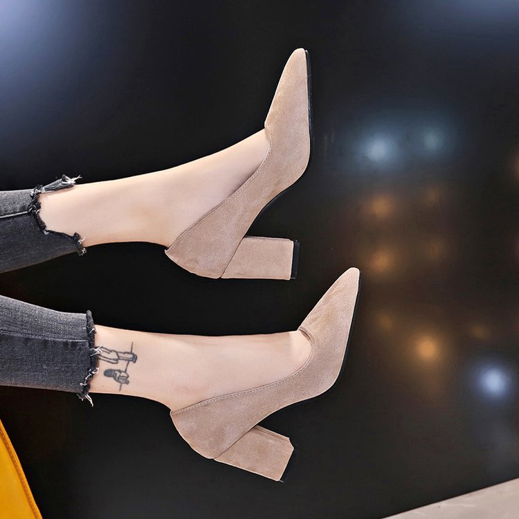 Schicke Orthopädische Schuhe mit einzigartigem Design