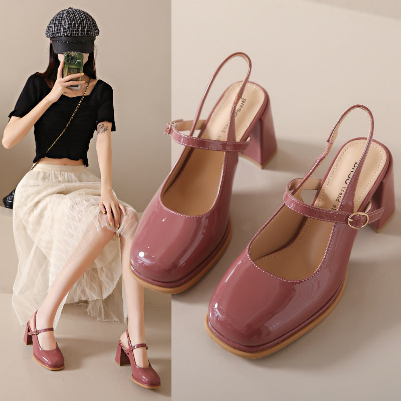 MW | Schuhe mit klobigem Absatz und verstellbarem Riemen