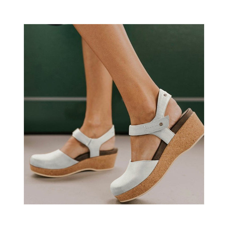 Anmutige Orthopädische Sandalen für modernen Look