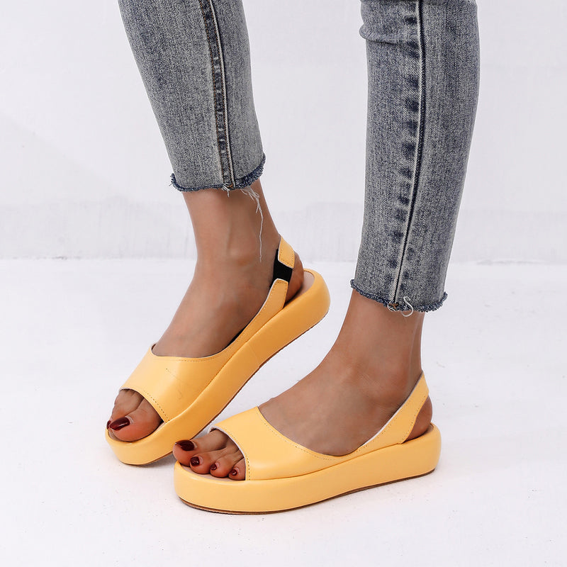 Anmutige Orthopädische Sandalen für modernen Look