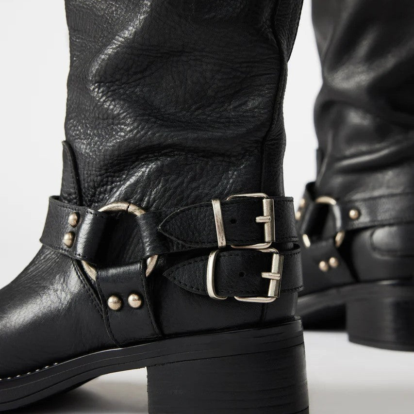 Stilvolle orthopädische Stiefel für jeden Anlass