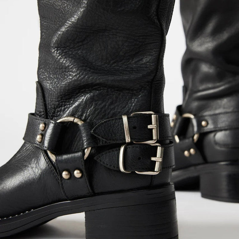 Stilvolle orthopädische Stiefel für jeden Anlass