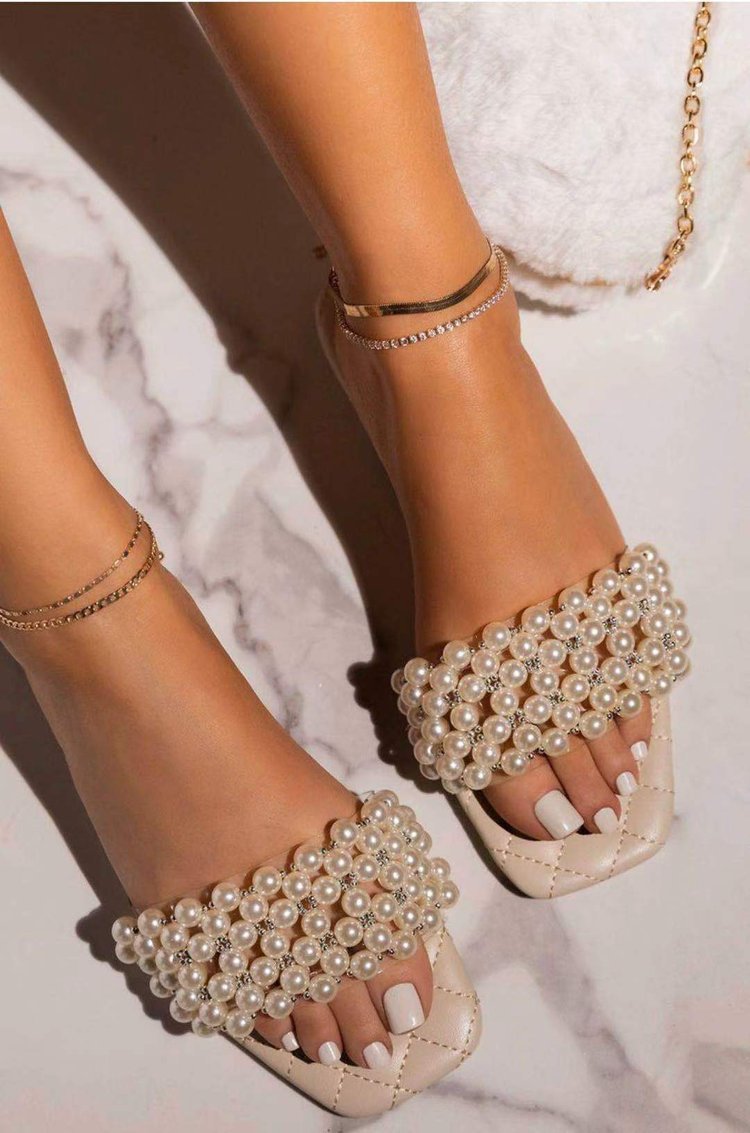 Anmutige Orthopädische Sandalen für modernen Look