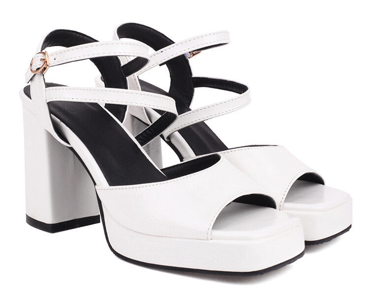 Schicke Orthopädische Sandalen mit einzigartigem Design