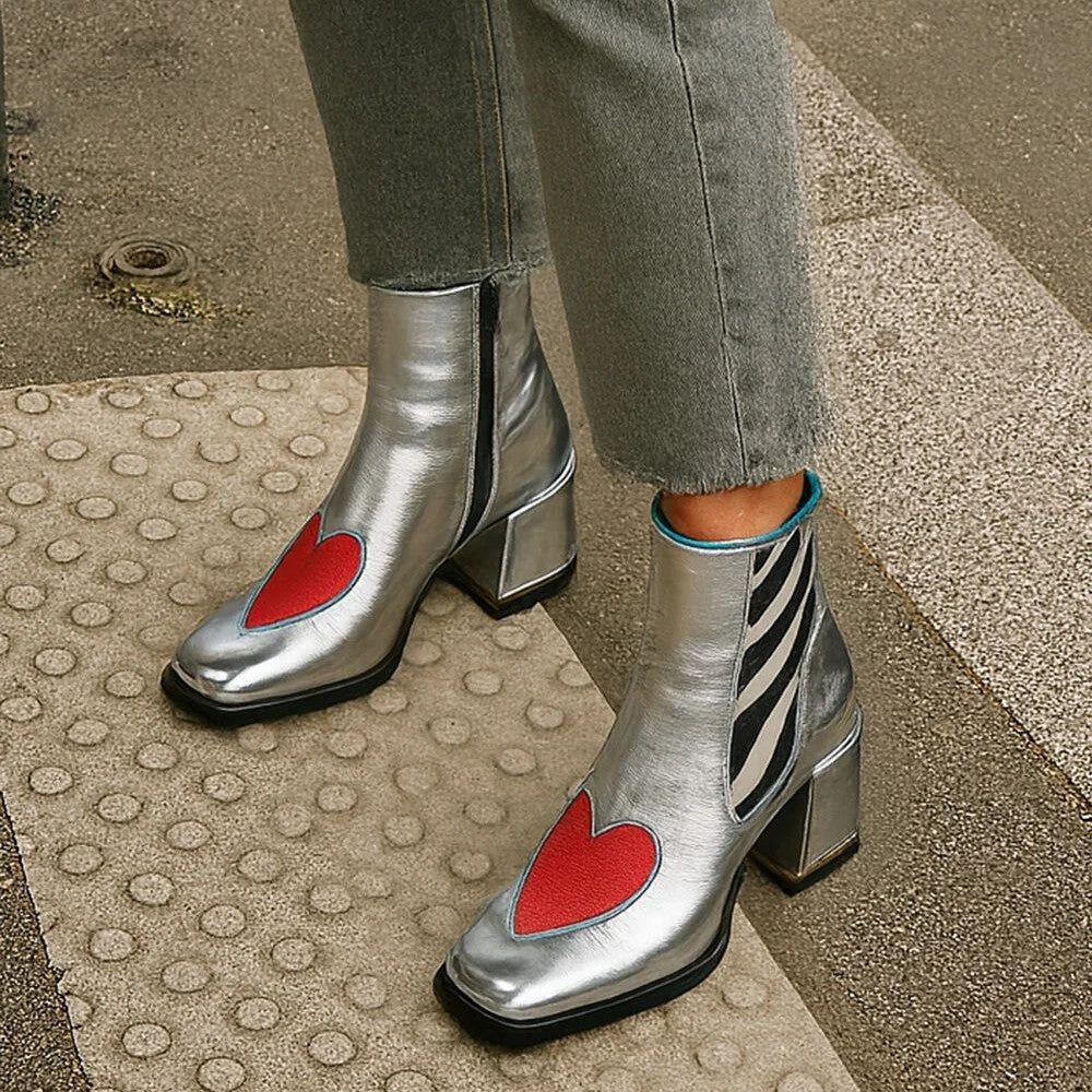 Wunderschön gefertigte orthopädische Stiefel