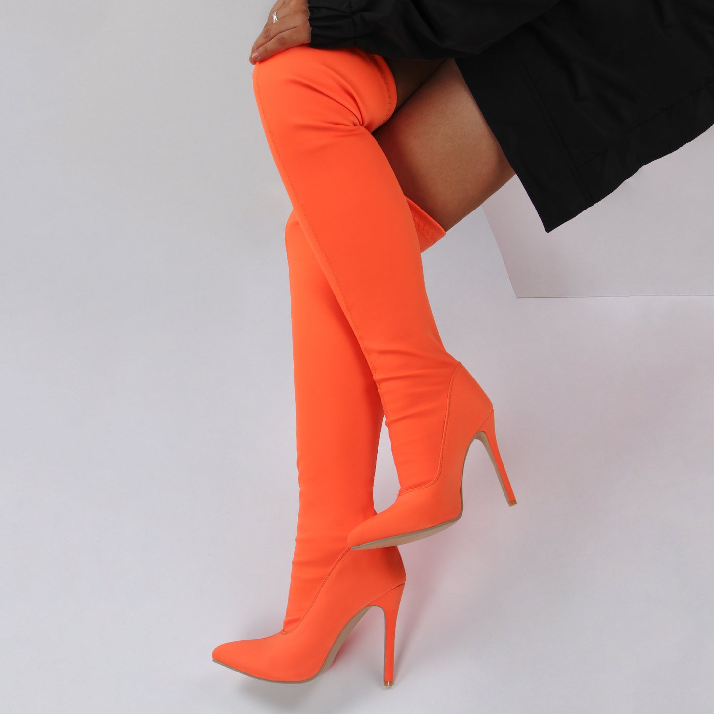 Anmutige Orthopädische Stiefel für modernen Look