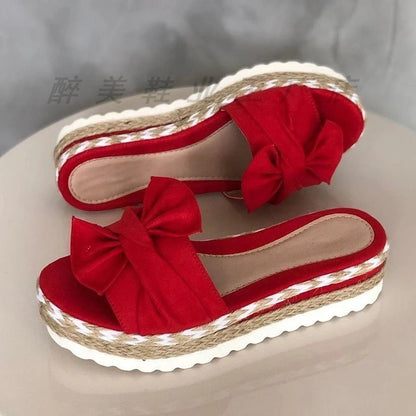 Anmutige Orthopädische Sandalen für modernen Look