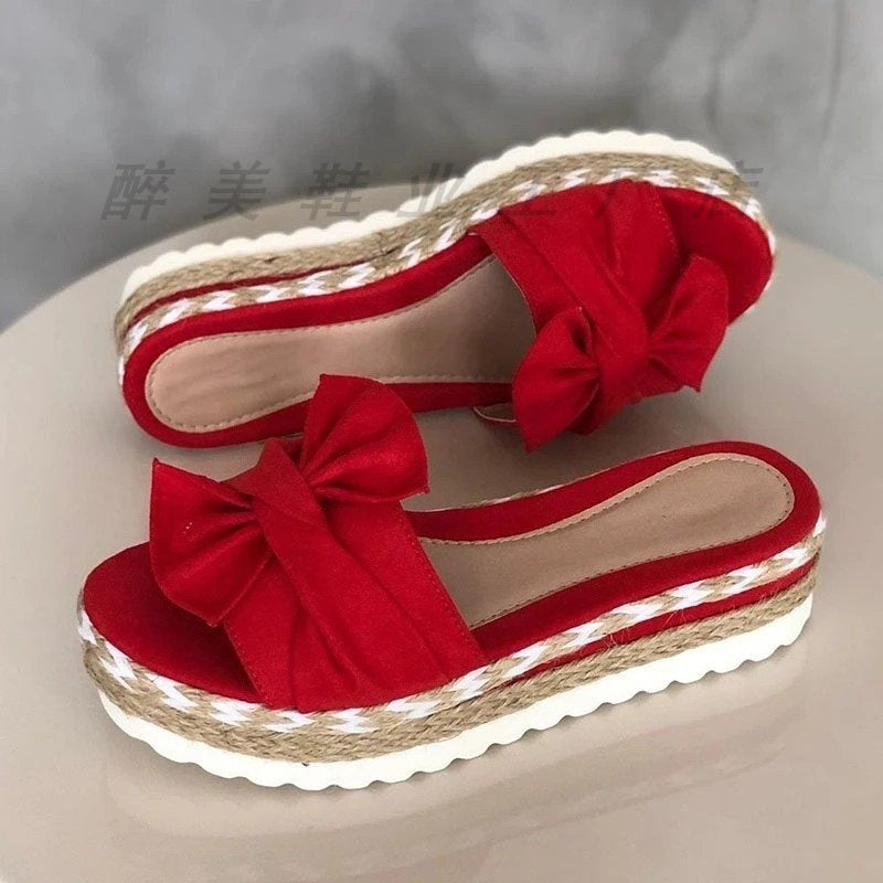 Anmutige Orthopädische Sandalen für modernen Look