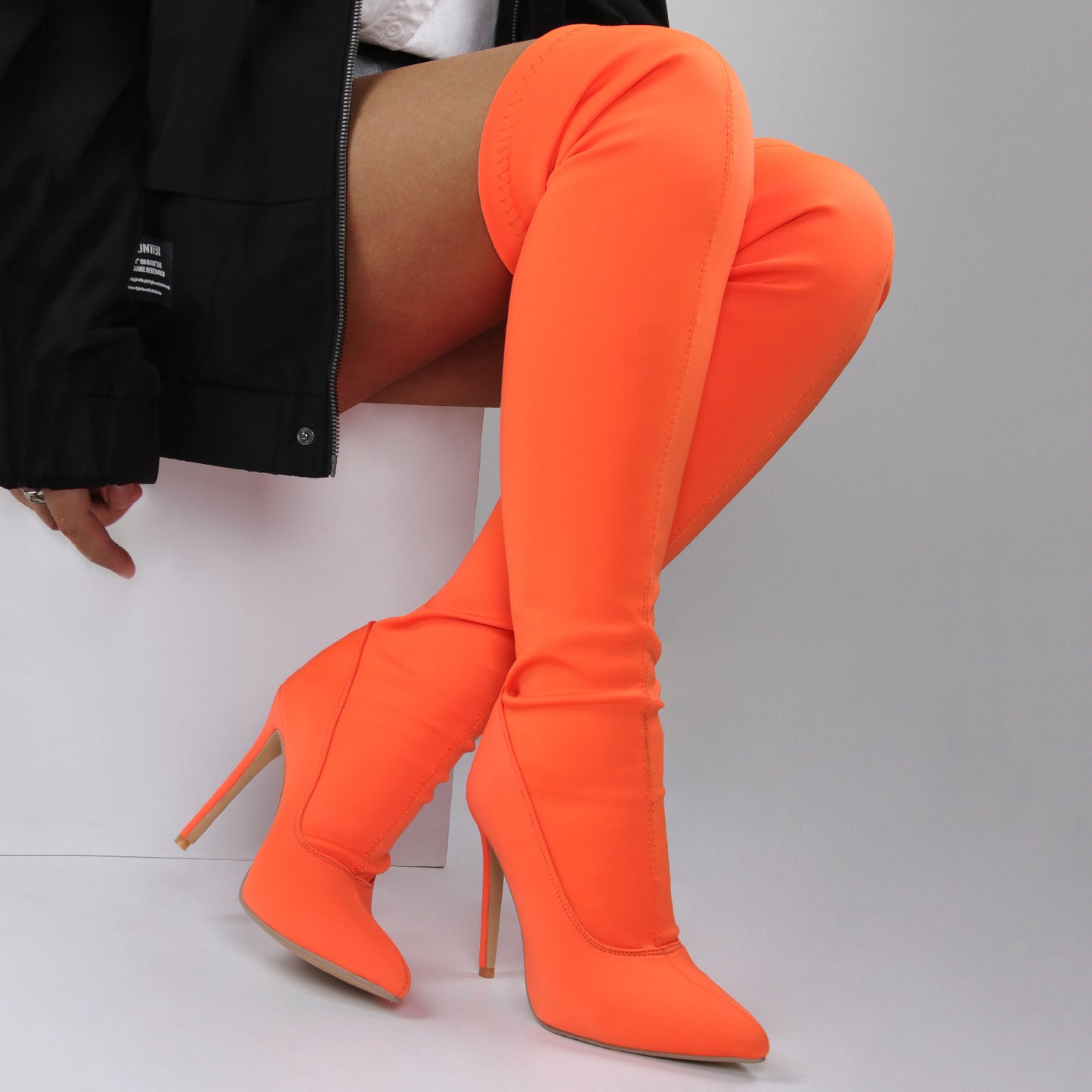 Anmutige Orthopädische Stiefel für modernen Look