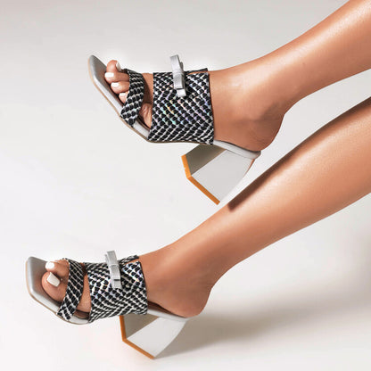 Klassische Orthopädische Sandalen mit zeitlosem Stil