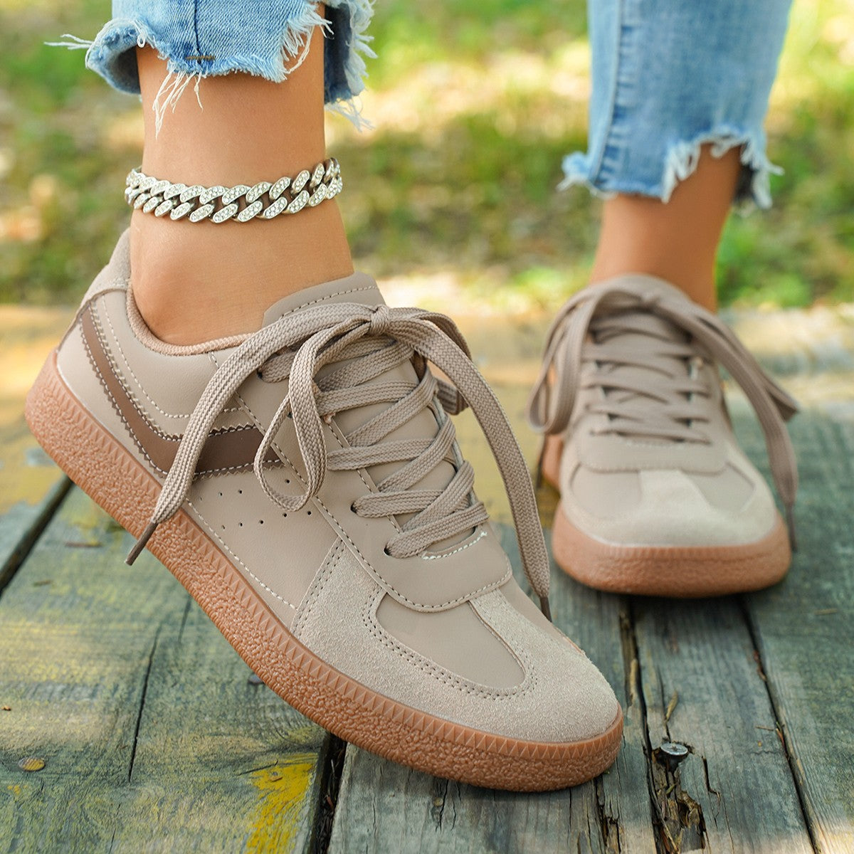 Schicke Orthopädische Schuhe mit einzigartigem Design