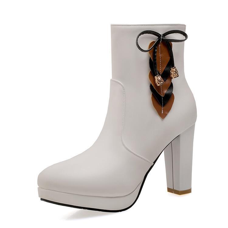 Anmutige Orthopädische Stiefel für modernen Look
