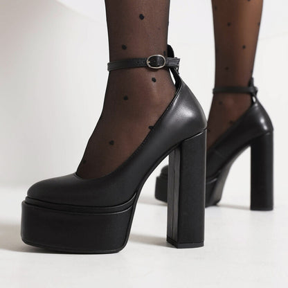 Klassische Orthopädische Schuhe mit zeitlosem Stil