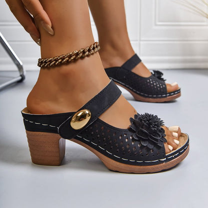 Anmutige Orthopädische Sandalen für modernen Look