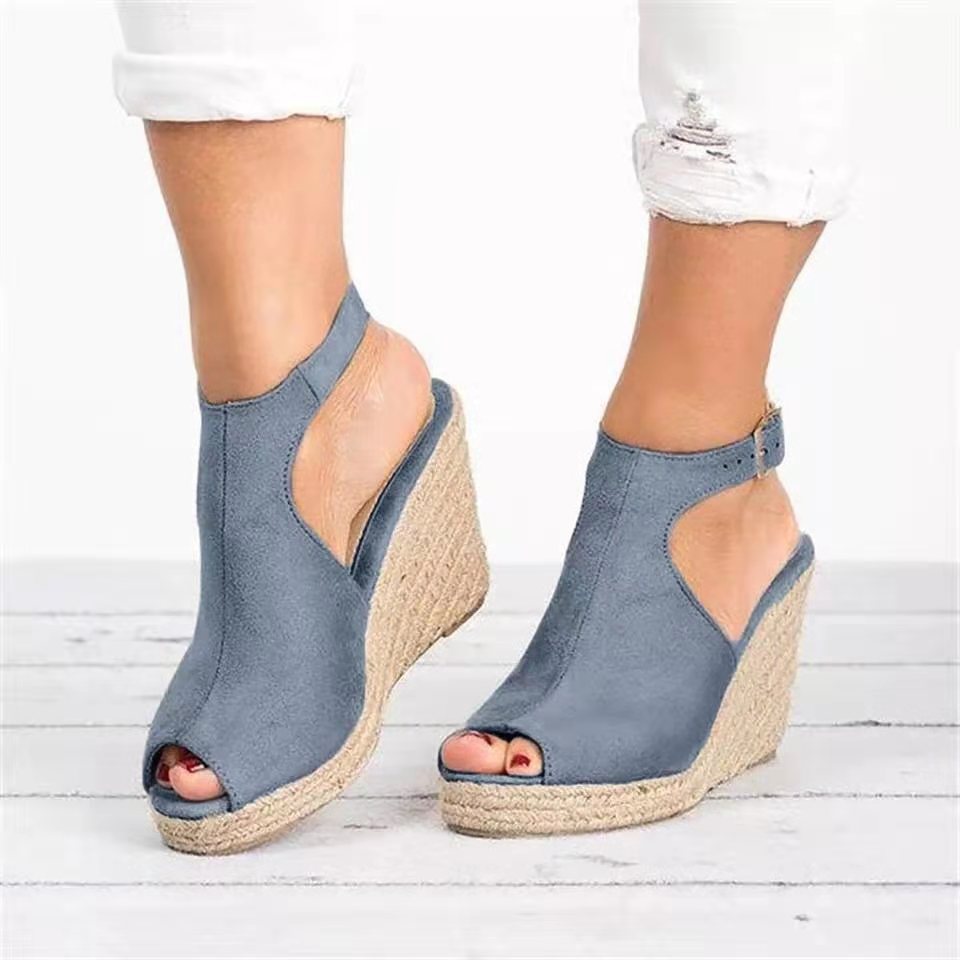 Anmutige Orthopädische Sandalen für modernen Look