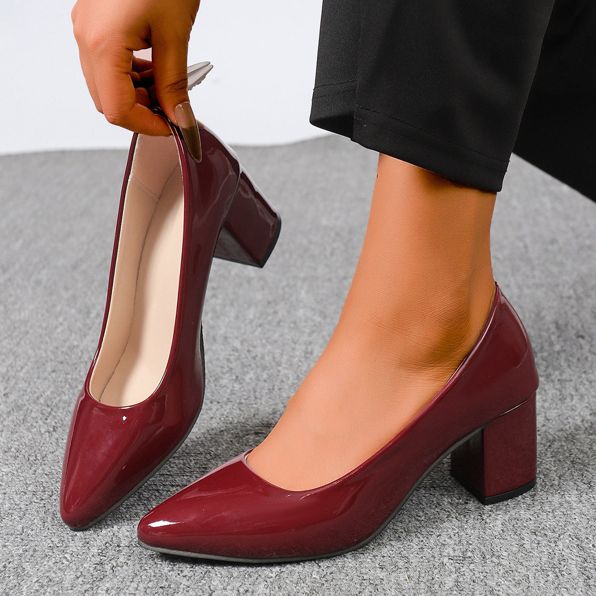 Schicke Orthopädische Absatzschuhe mit einzigartigem Design