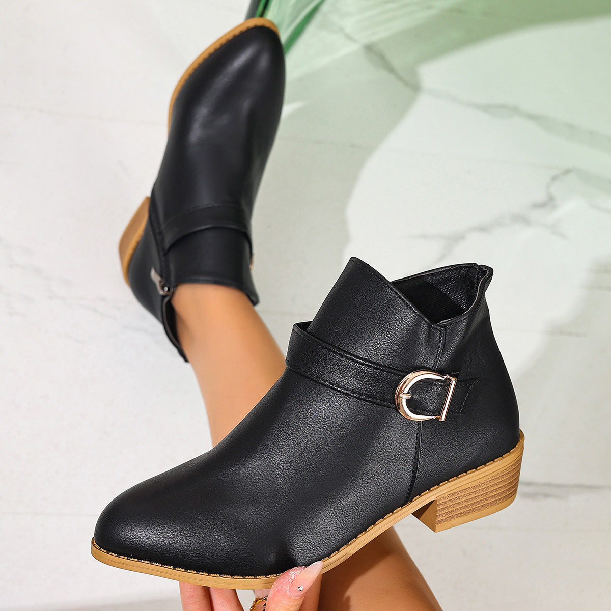 Klassische Orthopädische Stiefel mit zeitlosem Stil