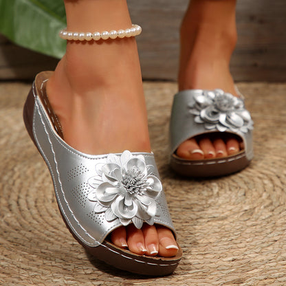Anmutige Orthopädische Sandalen für modernen Look