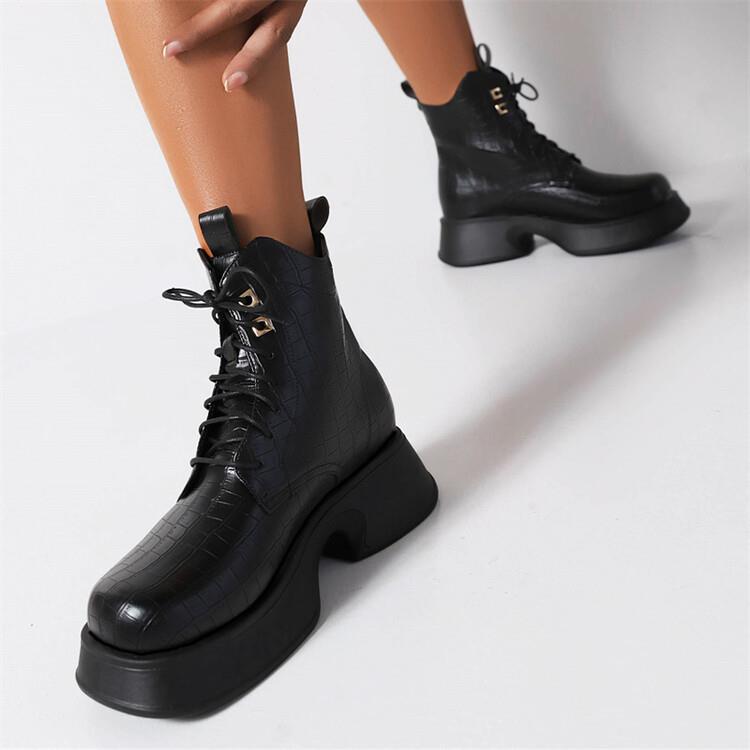 Wunderschön gefertigte Orthopädische Stiefel