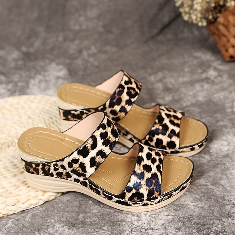 Schicke Orthopädische Sandalen mit einzigartigem Design