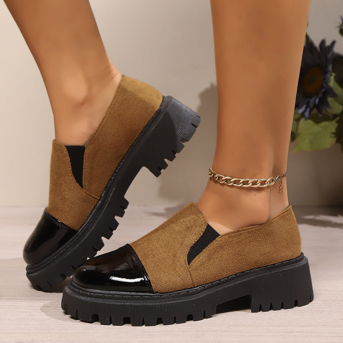 Schicke Orthopädische Schuhe mit einzigartigem Design